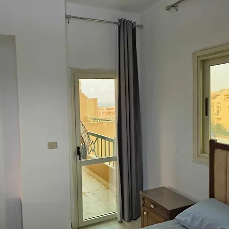 متاح للايجار للعائلات فقط! شاليه بقرية اورلاندو 1بالعين السخنة For Families Only !Cozy Chalet In Orlando 1 Ain El Sokhna Exterior photo